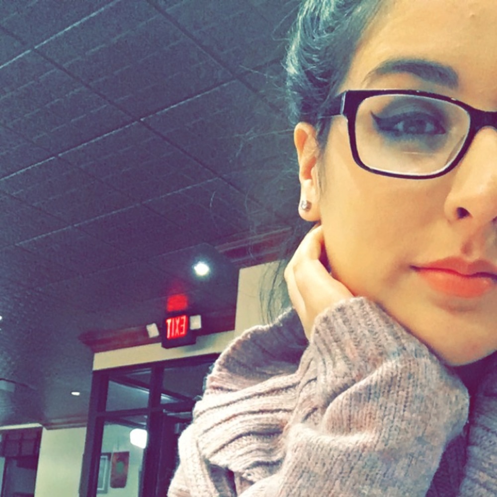 Meet your Posher, Christiana